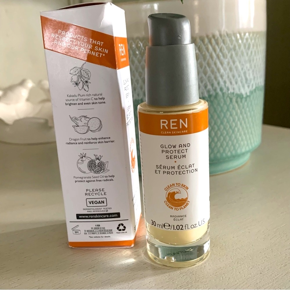 REN Clean Skincare Radiance Glow And Protect Vitamin C Serum - Picture 7 of 8